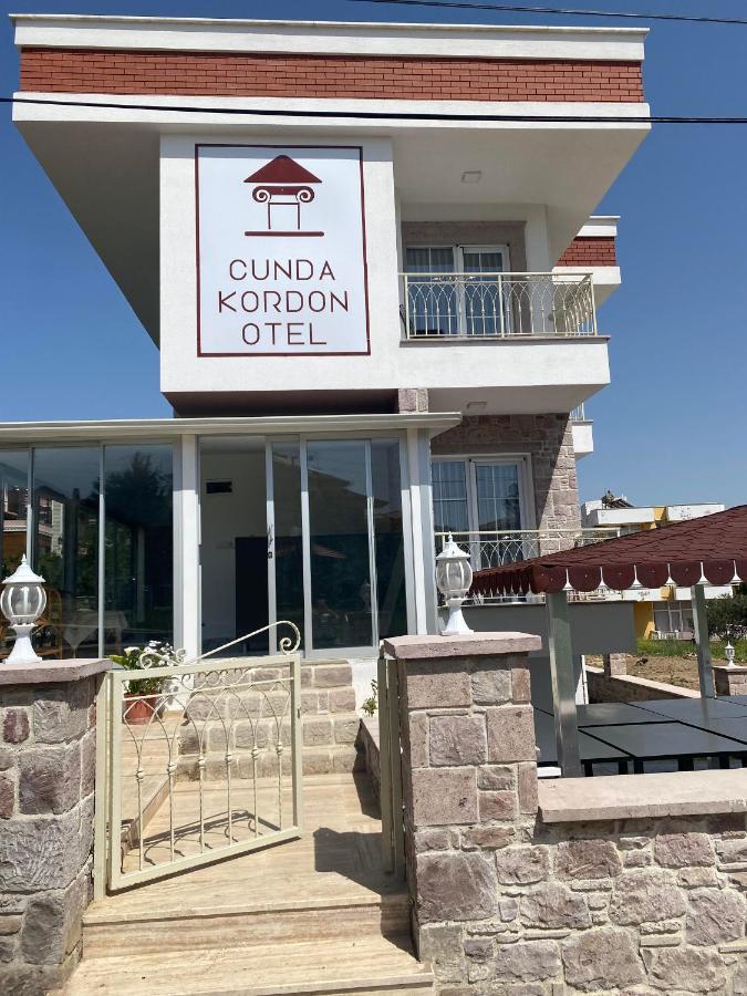 Cunda Kordon Otel Ayvalı Exterior foto